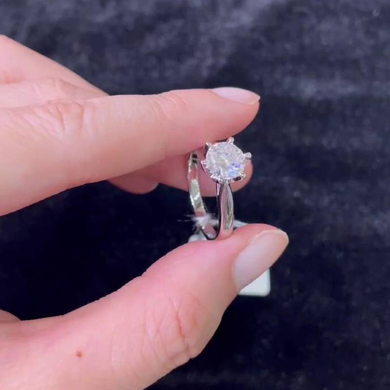 Six Claw Flower Bud Women's Ring S925 Silver Plated Platinum Customized Main Stone Moissanite Diamond 1.0ct